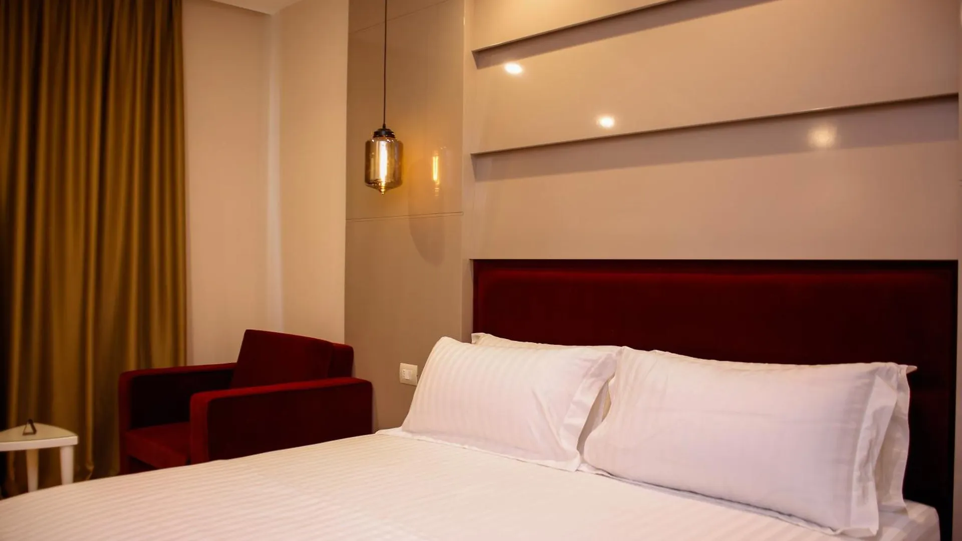 קסאמיל Hotel Luxury 4*,  אלבניה