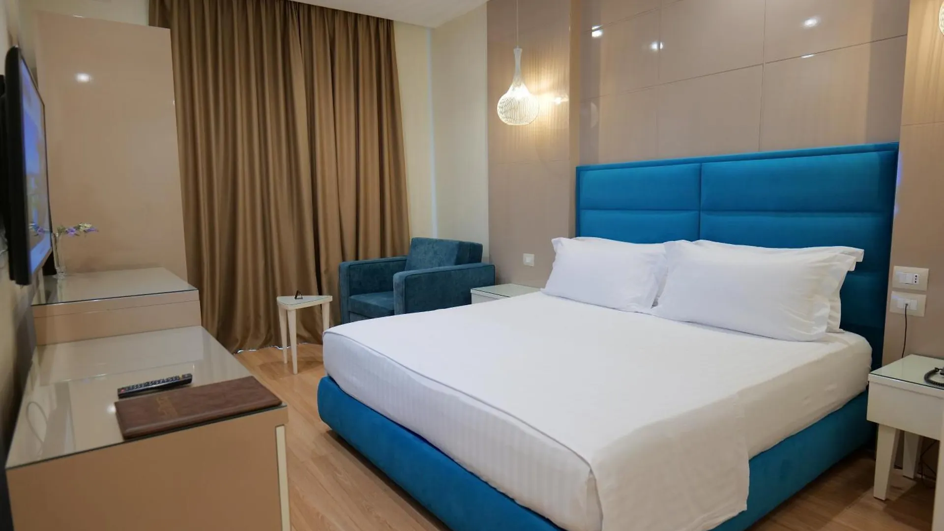 Hotel Luxury Ksamil