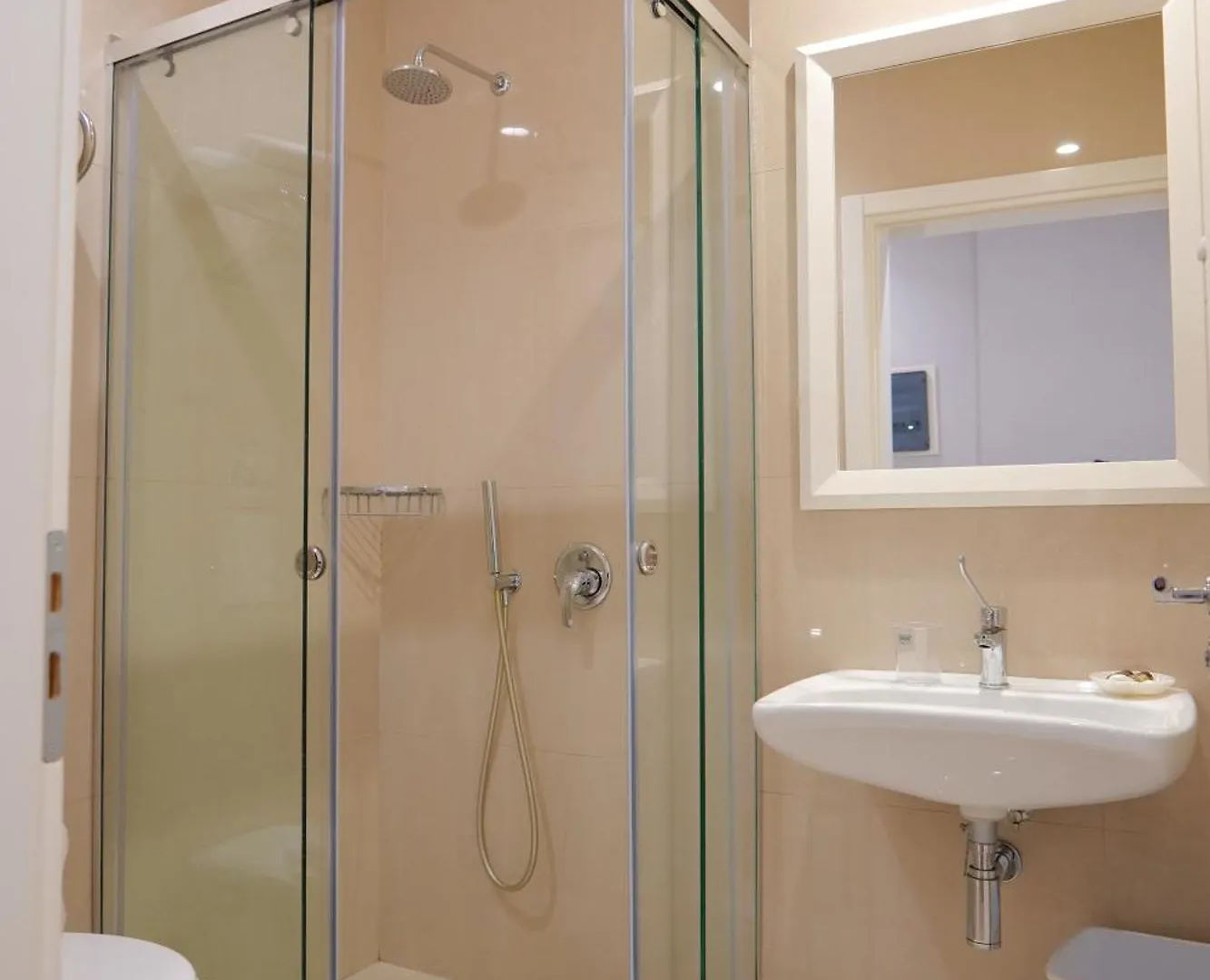 Hotel Luxury Ksamil