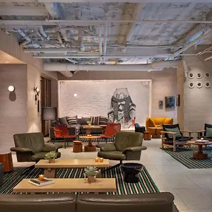 Moxy Nyc Times Square New York