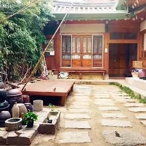 Gongsimga Hanok Pensión Seúl