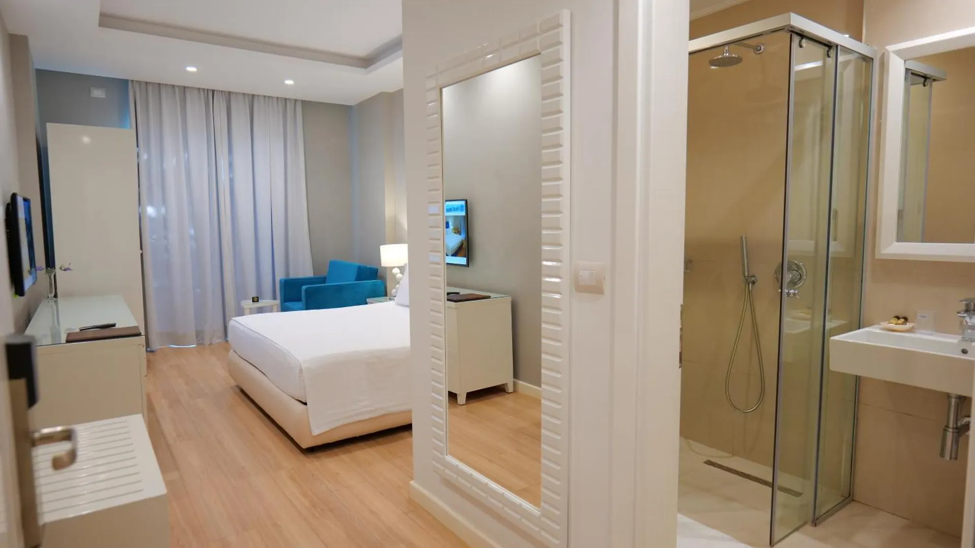 ****  Hotel Luxury Ksamil Albania